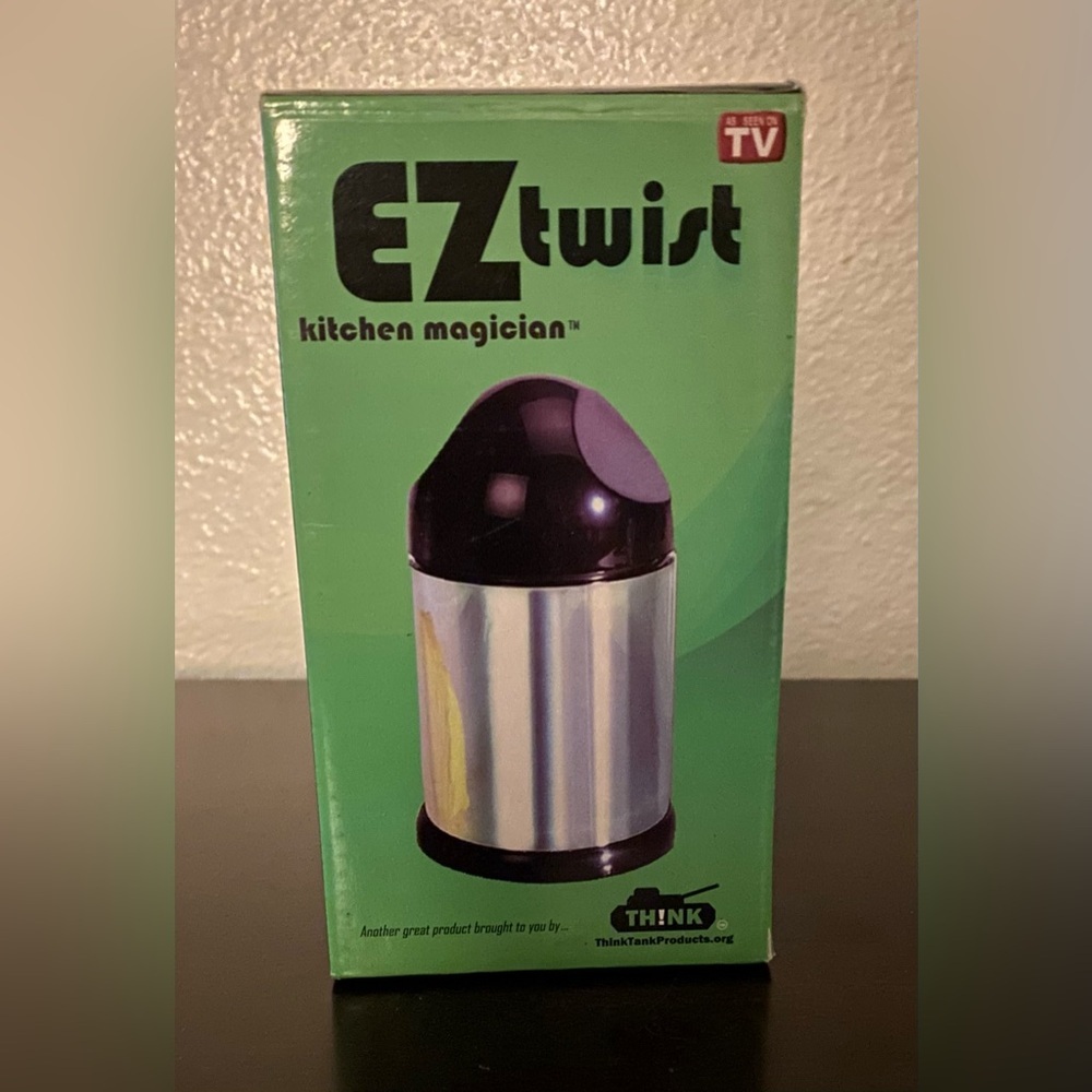Super EZ Twist Cheese Grater Mill | 6” Manual Grinder | As Seen On TV | Kitchen - Picture 2 of 4